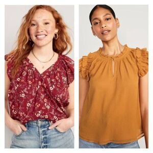 NWT Set of 2 Old Navy Women's Floral Ruffle Trim Smocked Blouse Red Gold Size XS